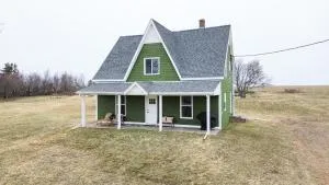 The Green House at St Peter's Bay - Harmony Junction