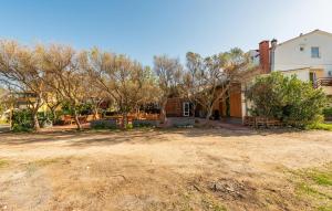 Awesome Home In Povljana With Wifi