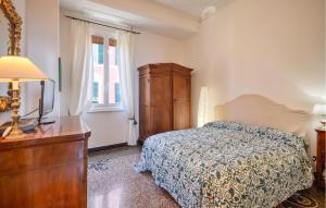 4 Bedroom Lovely Apartment In Camogli