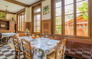 Beautiful Home In Le Crotoy With Wifi