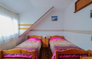 Beautiful Home In Le Crotoy With Wifi