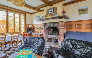 Maisons de vacances Beautiful Home In Le Crotoy With Wifi : photos des chambres