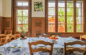 Maisons de vacances Beautiful Home In Le Crotoy With Wifi : photos des chambres