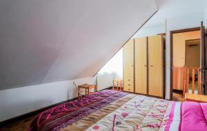 Maisons de vacances Beautiful Home In Le Crotoy With Wifi : photos des chambres