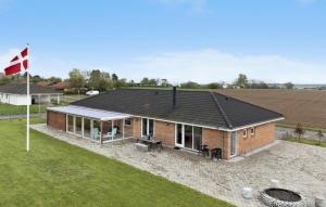 4 Bedroom Stunning Home In Nakskov