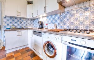 Maisons de vacances Beautiful Home In Sarlat-La-Caneda : photos des chambres