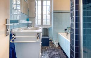 Maisons de vacances Beautiful Home In Sarlat-La-Caneda : photos des chambres