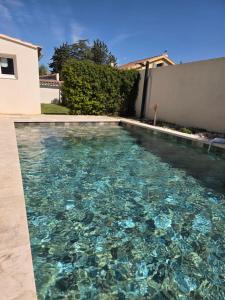 Villas Villa MOOREA pool barbecue PROVENCE : photos des chambres