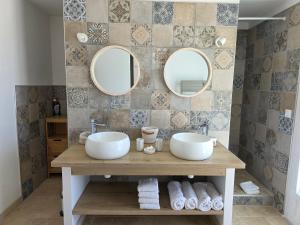 Villas Villa MOOREA pool barbecue PROVENCE : photos des chambres