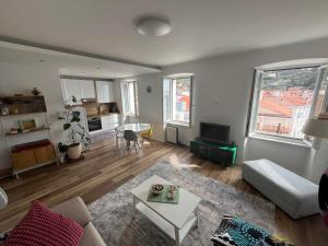 Casa Lumina - new 2025