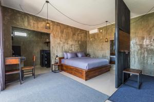 ChinGiack Apartments Canggu Pool and Terrace