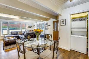 Walk Everywhere! Deluxe Aspen Condo