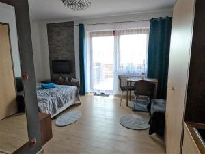 Sunny Apartment with Terrace Tatragolf H104