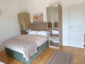 Diana Rooms and Apartments