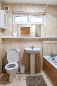Spacious 2 Bed in Wembley - Driveway Parking