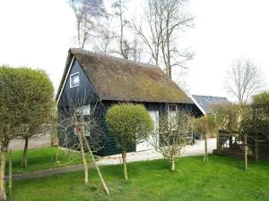 House near Giethoorn with boat rental - Sint Jansklooster
