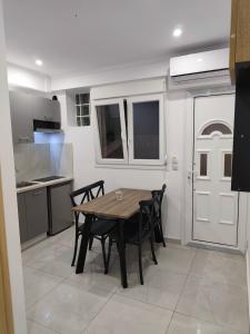Deluxe apartment by the sea