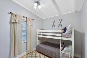 Brice Sea Shell Stay