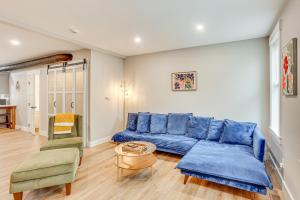 Family-Friendly Townhome w Patio in Columbia!