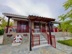 Helena's Home - Rodhókipos