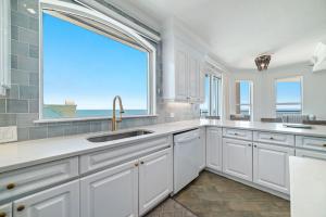 Beach Colony Tower Unit 20A