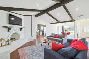 Spacious 4-BR Home Near Allen Outlets & Dining - Allen