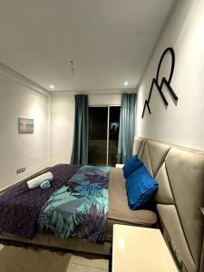 New apartment, swimming pool, beautiful view, 5 min to the beach by car