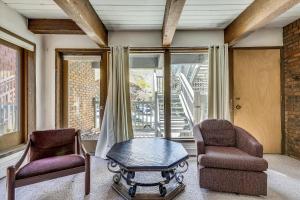 Iconic Ski Town Charm - Unbeatable Location