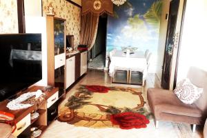 Private Room In Apartment with Sea & Hilton View