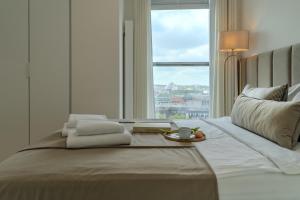 URBAN APARTMENTS LUXURY SKYLINE Sokolska Towers 30A, 2 Free Garages, Gym & Sauna, Self Check-in