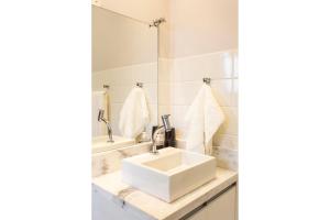 V6 - Novo Bhaus Centro SP - Ipiranga x São João - Estacionamento 24h pago em frente