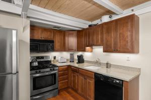 Bluebird Basecamp Aspenwood #K17 2B2B