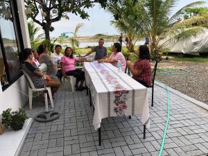 Sea Breeze Beach House near sandbars and beaches and near to Danao port