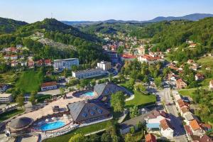 Apartments with a parking space Krapinske Toplice, Zagorje - 16290