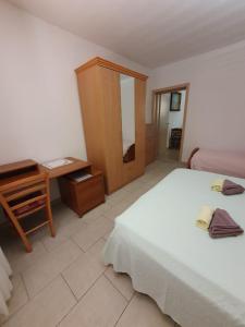 Apartments by the sea Stara Novalja, Pag - 13938