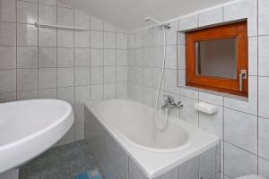 Apartments with parking space Mundanije, Rab - 21543