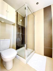 À 1 voie piétonne de la plage, du centre et du port pour 1 à 4 personnes