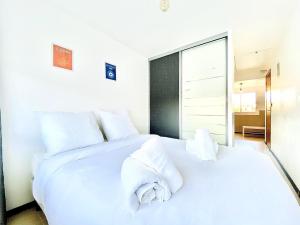 À 1 voie piétonne de la plage, du centre et du port pour 1 à 4 personnes