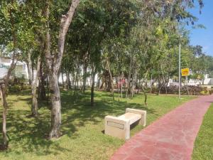 Nueva Villa 3 pisos en condominio Playa del Carmen