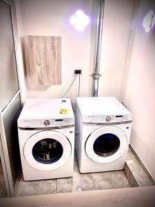 303-Ideal location & comfort