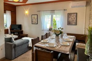 Family friendly house with a parking space Maovice, Zagora - 24306