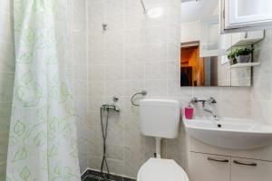 Apartments with parking space Vrsi - Mulo, Zadar - 24353