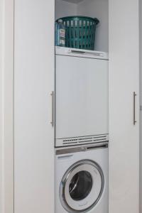 The Dandy - Relaxed Living near St Kilda Beach & CBD