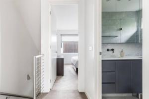The Dandy - Relaxed Living near St Kilda Beach & CBD