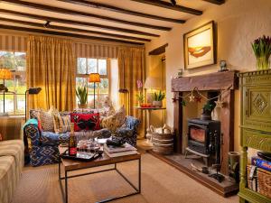 Cozy 3 Bedroom apartment in Bryn Mair