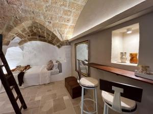 LA SEGRETA DEL CASTELLO, Private Access