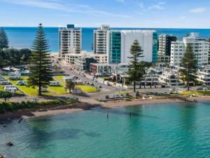 Luxury Beach Escape - 1 Bedroom Apartment
