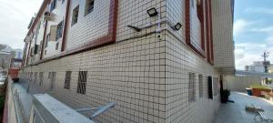 Kitão na Guilhermina PG próximo a Praia