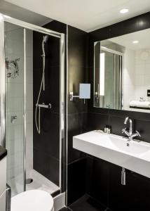 Hotels Le General Hotel : photos des chambres