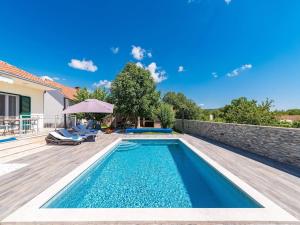 Villa near Krka with Private Pool